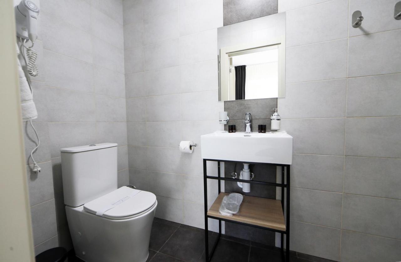 Hotel Golden Lemon Готель Золотий Лимон ลวีฟ ภายนอก รูปภาพ